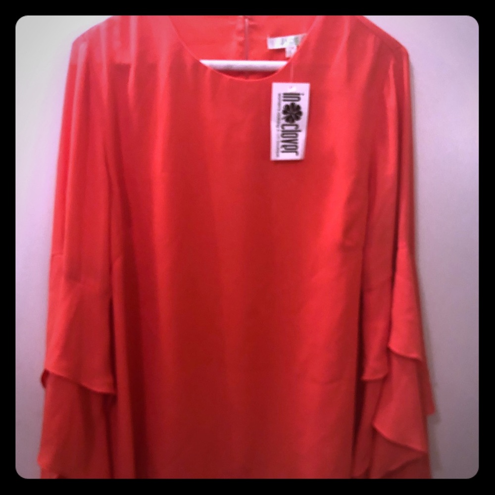 Beautiful flowy silk blouse